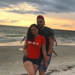 Meet your Posher, Roxana